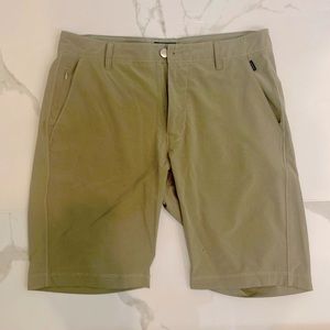 7 Diamonds Performance Shorts Green